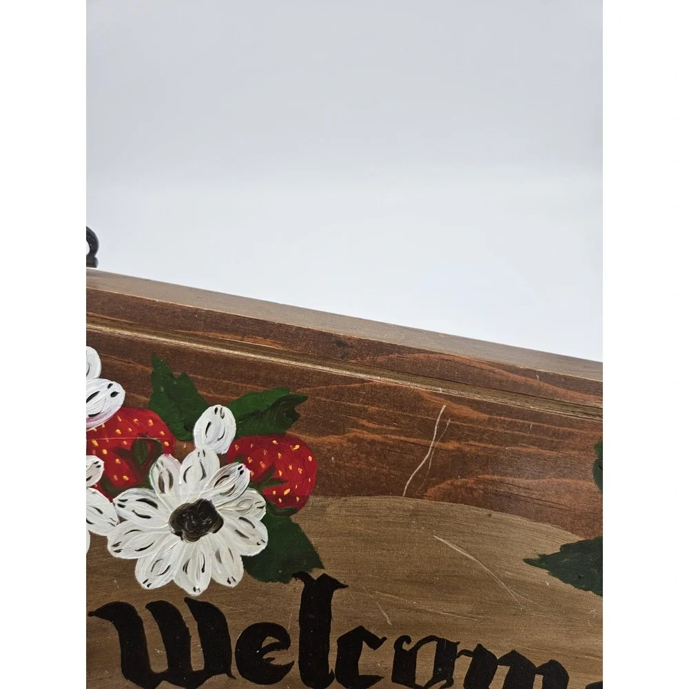 Vintage Wooden Handpainted Daisy And Strawberry Welcome Sign Plaque